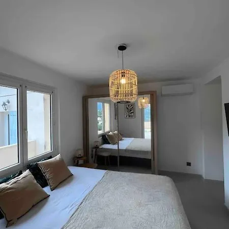 Magnifique Piscine Vues Mer, Et Montagnes *