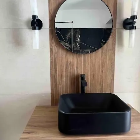 Magnifique Piscine Vues Mer, Et Montagnes