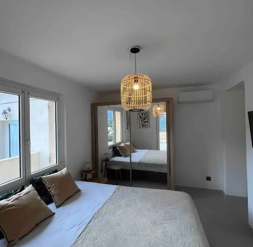 Magnifique Piscine Vues Mer, Et Montagnes *