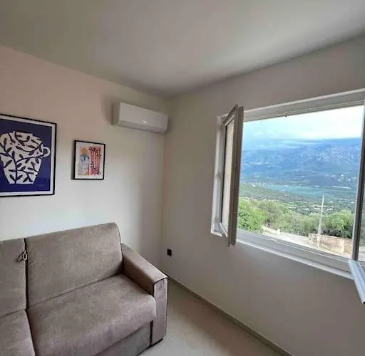 Magnifique Piscine Vues Mer, Et Montagnes Villa