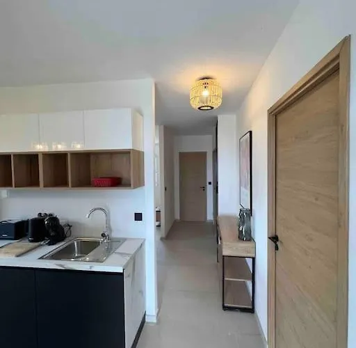 Magnifique Piscine Vues Mer, Et Montagnes Villa